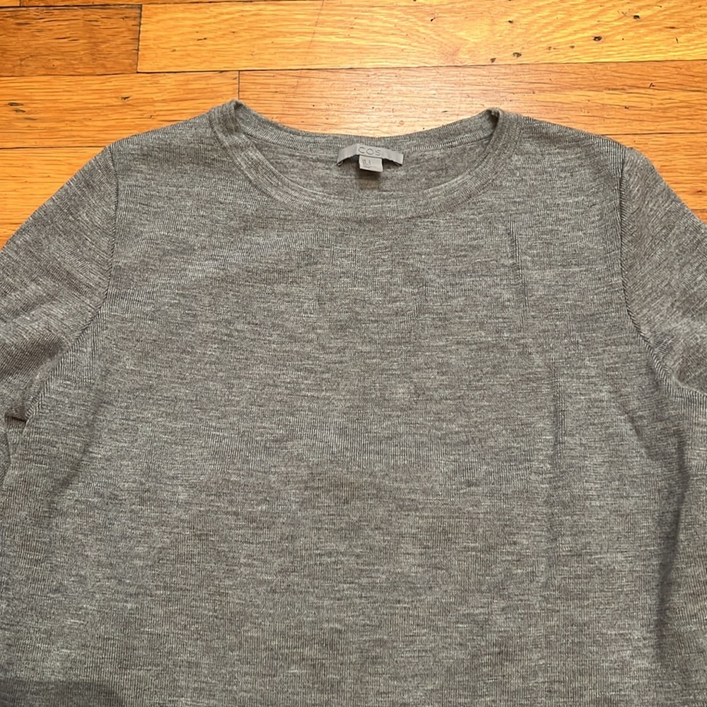 COS Wool Crewneck & Peplum Sweater in Grey, size Small - Picture 4 of 12